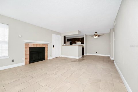 Condo in Orlando, Florida, 2 bedrooms  № 1570757 - photo 5