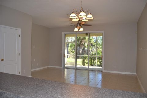 Townhouse in North Port, Florida 3 bedrooms, 134.34 sq.m. № 1680154 - photo 10