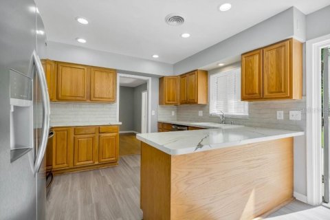 Villa ou maison à louer à Maitland, Floride: 3 chambres, 173.36 m2 № 2419847 - photo 15