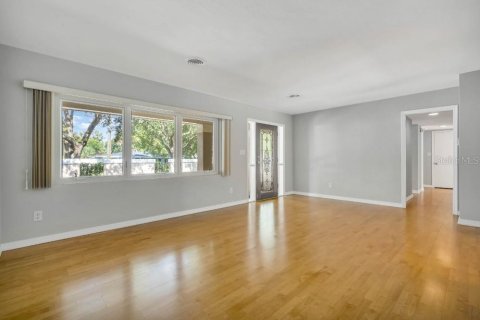 Villa ou maison à louer à Maitland, Floride: 3 chambres, 173.36 m2 № 2419847 - photo 6