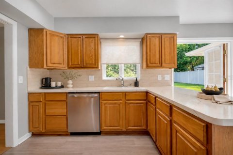 Villa ou maison à louer à Maitland, Floride: 3 chambres, 173.36 m2 № 2419847 - photo 12