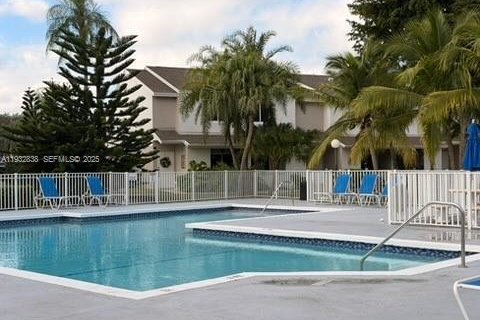 Снять в аренду кондоминиум в Хайалиа, Флорида 1 спальня, 58.71м2, № 1991375 - фото 3