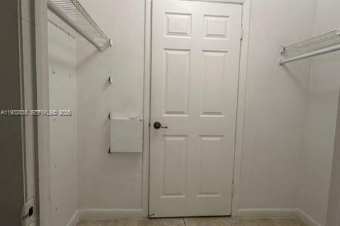 Снять в аренду кондоминиум в Хайалиа, Флорида 1 спальня, 58.71м2, № 1991375 - фото 13