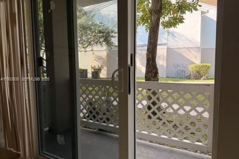 Снять в аренду кондоминиум в Хайалиа, Флорида 1 спальня, 58.71м2, № 1991375 - фото 21