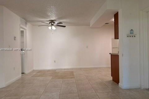 Снять в аренду кондоминиум в Хайалиа, Флорида 1 спальня, 58.71м2, № 1991375 - фото 9