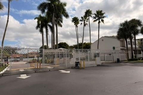 Снять в аренду кондоминиум в Хайалиа, Флорида 1 спальня, 58.71м2, № 1991375 - фото 28