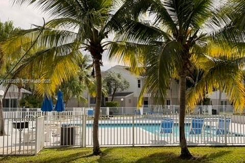 Снять в аренду кондоминиум в Хайалиа, Флорида 1 спальня, 58.71м2, № 1991375 - фото 2