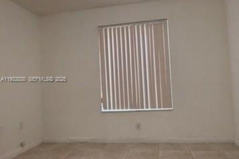 Снять в аренду кондоминиум в Хайалиа, Флорида 1 спальня, 58.71м2, № 1991375 - фото 15