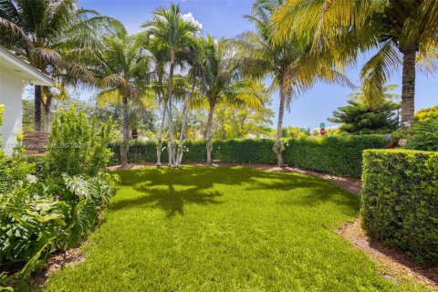Villa ou maison à vendre à Miami, Floride: 3 chambres, 141.12 m2 № 2004785 - photo 25