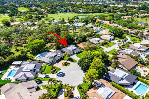 House in Delray Beach, Florida 3 bedrooms, 241.27 sq.m. № 2146346 - photo 25