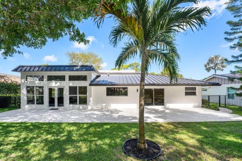 House in Delray Beach, Florida 3 bedrooms, 241.27 sq.m. № 2146346 - photo 23