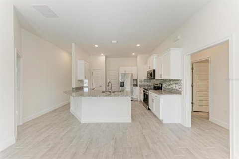 Casa en alquiler en North Port, Florida, 3 dormitorios, 137.96 m2 № 2201369 - foto 13