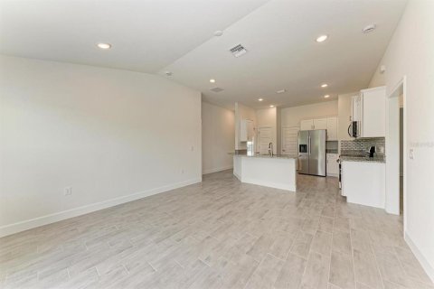 Casa en alquiler en North Port, Florida, 3 dormitorios, 137.96 m2 № 2201369 - foto 10