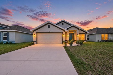 House in North Port, Florida 3 bedrooms, 137.96 sq.m. № 2201369