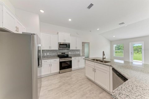 Casa en alquiler en North Port, Florida, 3 dormitorios, 137.96 m2 № 2201369 - foto 11