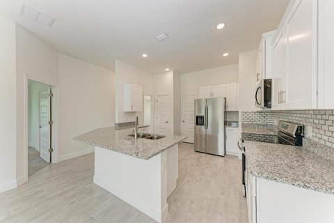 Casa en alquiler en North Port, Florida, 3 dormitorios, 137.96 m2 № 2201369 - foto 7