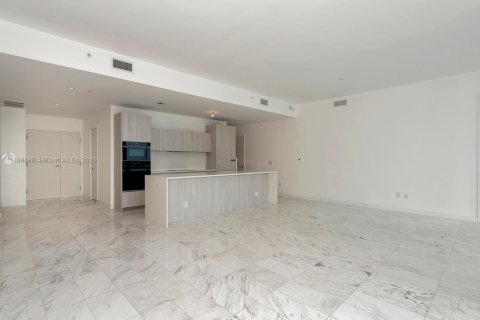 Copropriété à louer à Miami, Floride: 3 chambres, 306.02 m2 № 1888341 - photo 10
