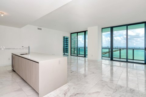 Copropriété à louer à Miami, Floride: 3 chambres, 306.02 m2 № 1888341 - photo 7