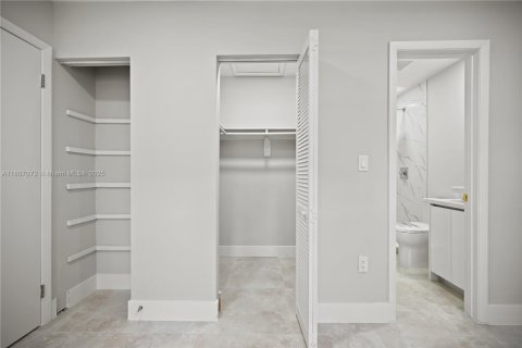 Condo in Miami, Florida, 3 bedrooms  № 1745675 - photo 20