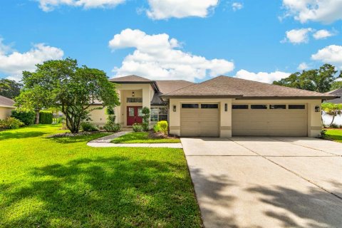 Casa en Lutz, Florida 4 dormitorios, 268.39 m2 № 2379518