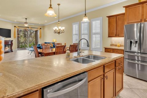 House in Lakeland, Florida 4 bedrooms, 268.02 sq.m. № 1511002 - photo 19