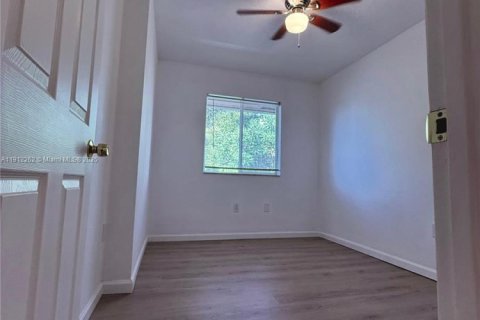 Touwnhouse à louer à Hallandale Beach, Floride: 2 chambres, 151.99 m2 № 1966818 - photo 26