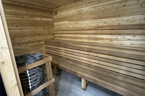 Condominio en venta en Sunny Isles Beach, Florida, 1 dormitorio, 71.26 m2 № 2000761 - foto 19