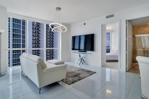 Condo in Sunny Isles Beach, Florida, 2 bedrooms  № 1891353 - photo 21