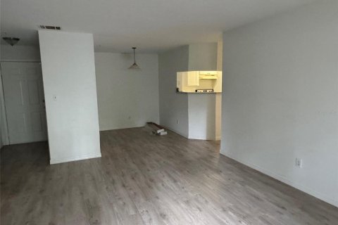 Condominio en venta en Altamonte Springs, Florida, 1 dormitorio, 75.16 m2 № 1806819 - foto 9