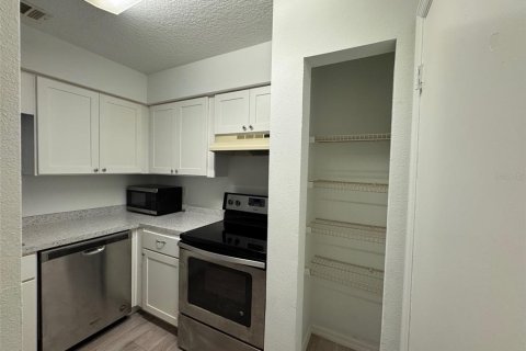 Condominio en venta en Altamonte Springs, Florida, 1 dormitorio, 75.16 m2 № 1806819 - foto 12