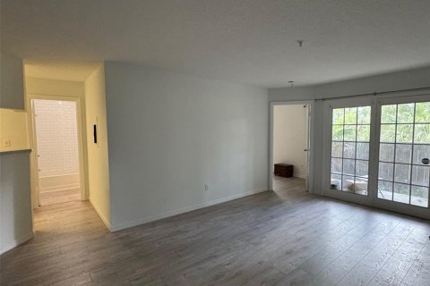 Condominio en venta en Altamonte Springs, Florida, 1 dormitorio, 75.16 m2 № 1806819 - foto 8