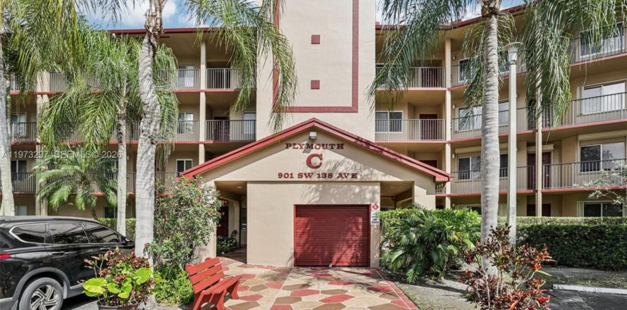 Condominio en Pembroke Pines, Florida, 1 dormitorio  № 2033418