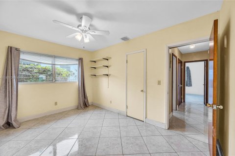 Villa ou maison à vendre à Miami, Floride: 3 chambres, 172.89 m2 № 1975594 - photo 20