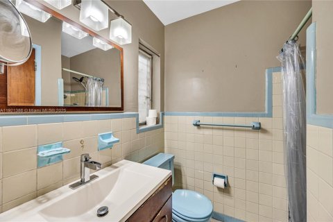 Villa ou maison à vendre à Miami, Floride: 3 chambres, 172.89 m2 № 1975594 - photo 23