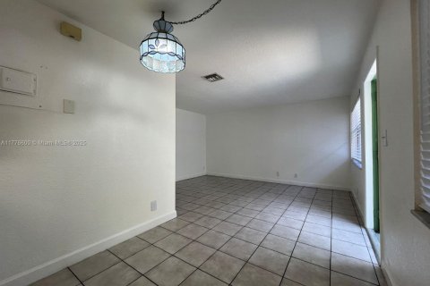 Купить кондоминиум в Холливуд, Флорида 1 спальня, 51.1м2, № 1985594 - фото 8