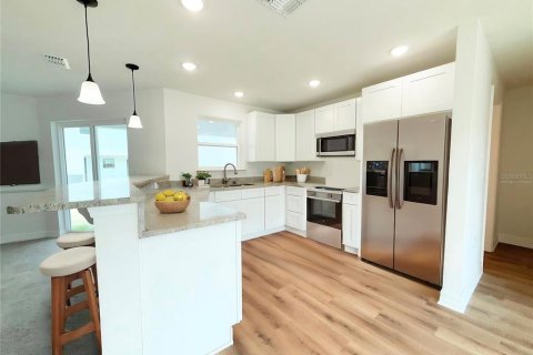 Townhouse in Lakeland, Florida 3 bedrooms, 131.36 sq.m. № 1757463 - photo 4