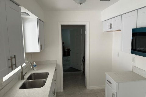 House in Citrus Springs, Florida 2 bedrooms, 99.59 sq.m. № 1851516 - photo 13