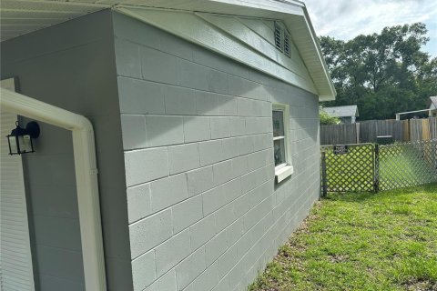 House in Citrus Springs, Florida 2 bedrooms, 99.59 sq.m. № 1851516 - photo 3