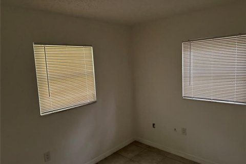 House in Citrus Springs, Florida 2 bedrooms, 99.59 sq.m. № 1851516 - photo 24