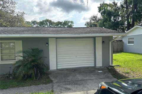 House in Citrus Springs, Florida 2 bedrooms, 99.59 sq.m. № 1851516 - photo 2