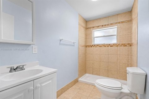 Villa ou maison à vendre à Miami, Floride: 3 chambres, 167.13 m2 № 2398008 - photo 19