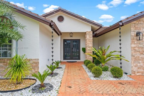 Villa ou maison à vendre à Miami, Floride: 3 chambres, 167.13 m2 № 2398008 - photo 4