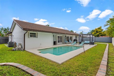 Villa ou maison à vendre à Miami, Floride: 3 chambres, 167.13 m2 № 2398008 - photo 23