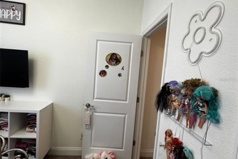 Adosado en venta en Davenport, Florida, 4 dormitorios, 194.54 m2 № 1800270 - foto 14