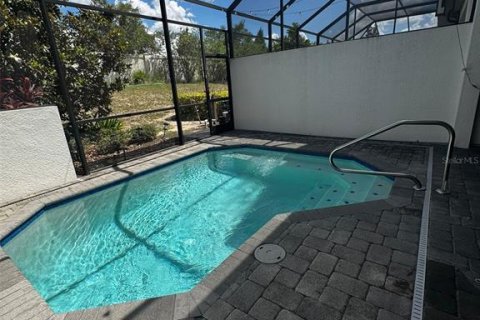 Adosado en venta en Davenport, Florida, 4 dormitorios, 194.54 m2 № 1800270 - foto 2