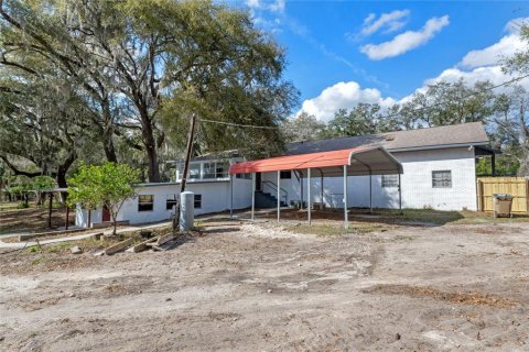 House in Fruitland Park, Florida 4 bedrooms, 198.72 sq.m. № 1856096 - photo 18