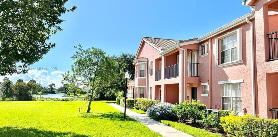 Condo à Saint Lucie, Floride, 2 chambres № 1874166