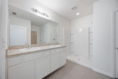 House in Bradenton, Florida 4 bedrooms, 171.5 sq.m. № 2258584 - photo 24