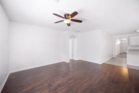 House in Bradenton, Florida 4 bedrooms, 171.5 sq.m. № 2258584 - photo 9