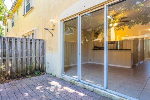 Снять в аренду кондоминиум в Катлер-Бей, Флорида 3 спальни, 123.1м2, № 2009356 - фото 20